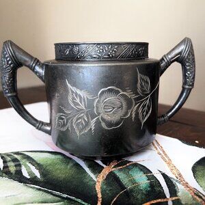 Antique Colonial Silver Company Quadruple Plate Victorian Etched Bee Floral Bowl